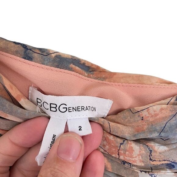 BCBGeneration one shoulder pocket romper pastel floral size 2 side zipper - Picture 6 of 9